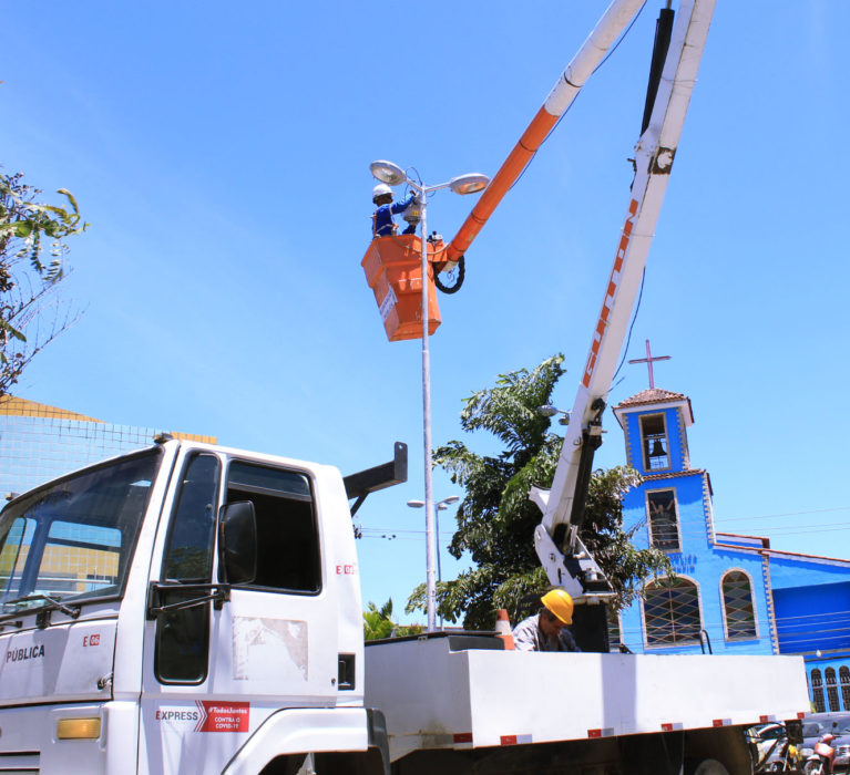 Japeri mais iluminada: Prefeitura realiza manutenção na iluminação pública