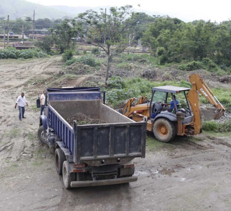 Prefeitura de Japeri promove semana de intervenções emergenciais nos bairros