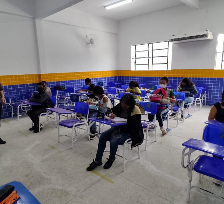 Volta às aulas: retorno tranquilo para sete mil alunos da rede de ensino de Japeri