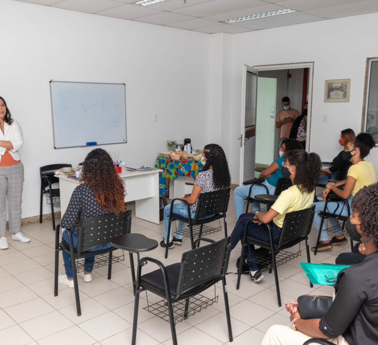Jovem aprendiz terá capacitação remunerada na Granado