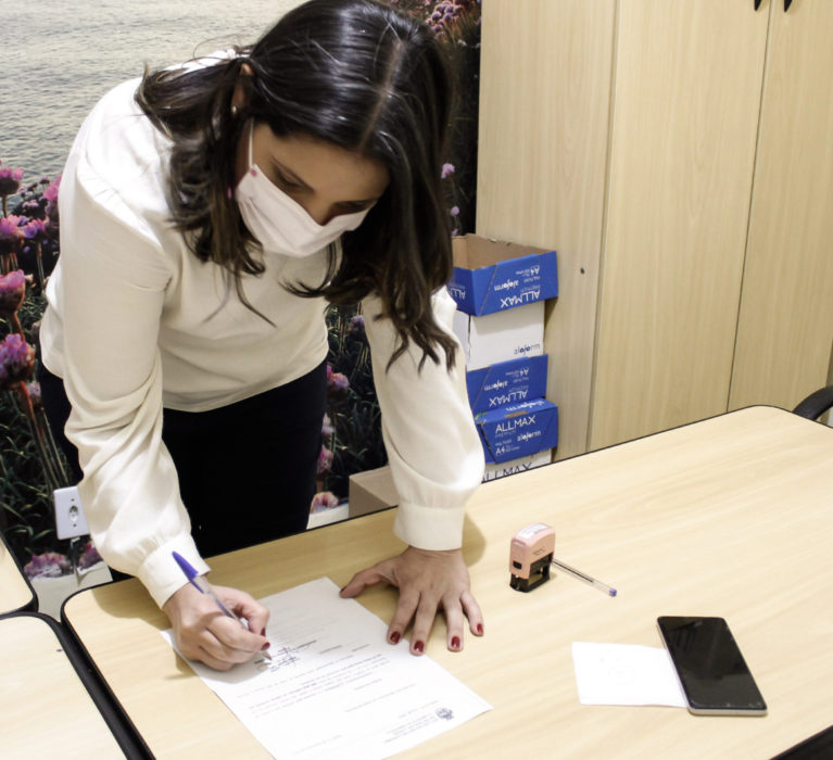 Prefeita de Japeri abre mão de correção do próprio salário