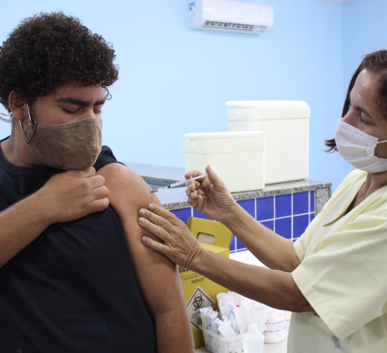 Vacinação contra Sarampo e Covid-19 acontecerá neste domingo (9) em Japeri