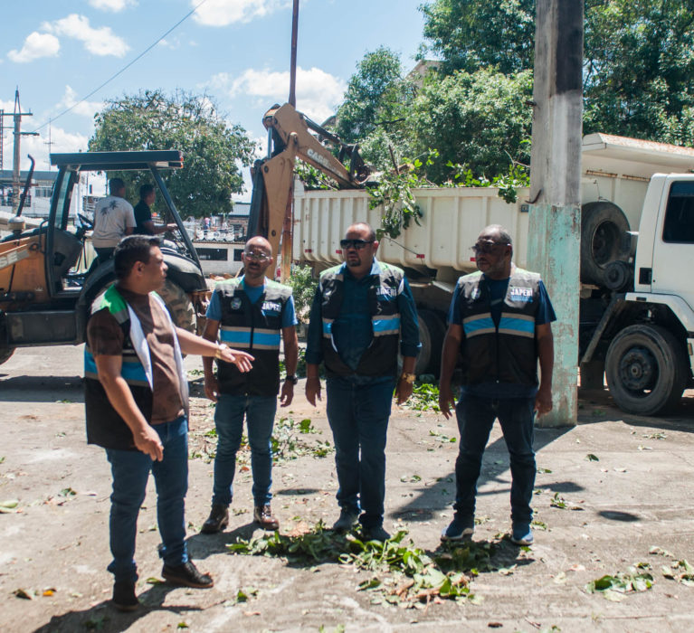 Secretário de Japeri visita bairros que vão receber obras de drenagem e pavimentação