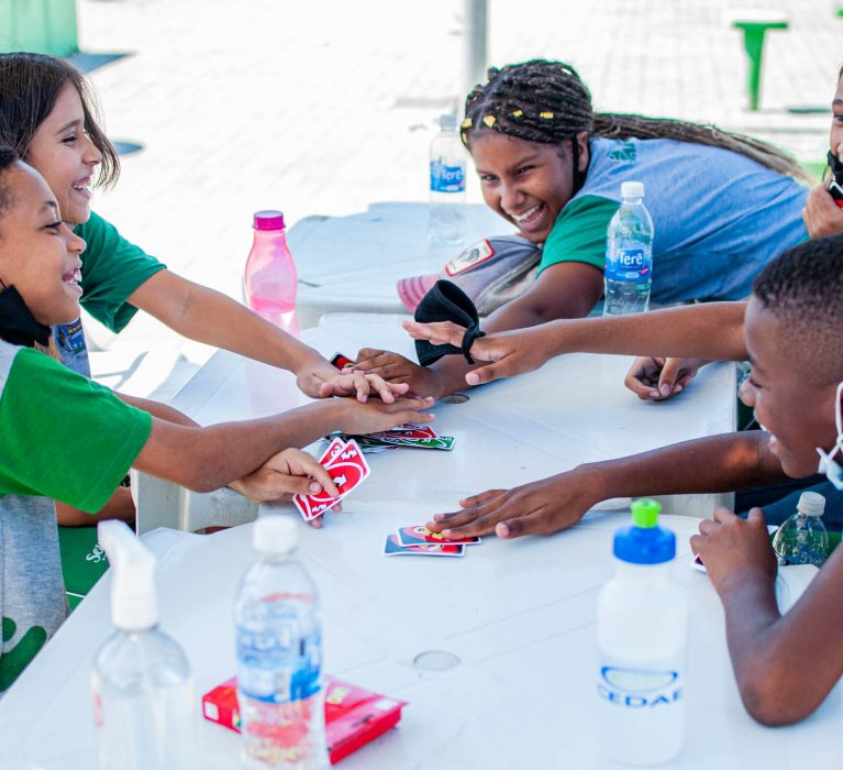 Tardes Culturais teve participação de estudantes na praça Nova Belém