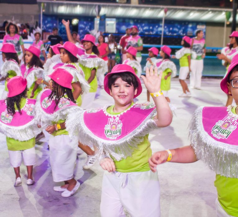 Japerienses desfilam na Marquês de Sapucaí