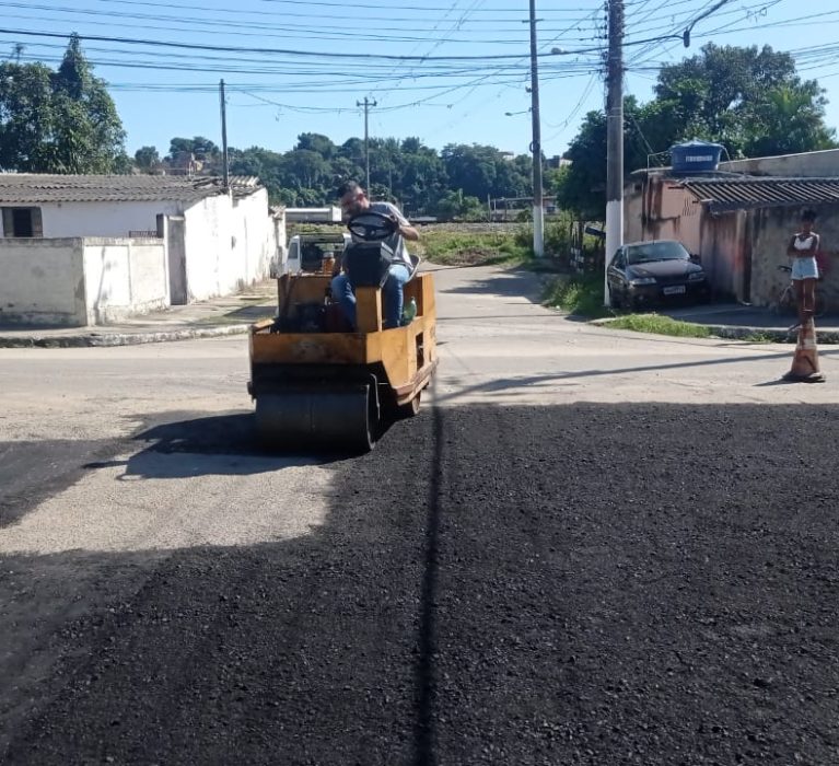 Operação Tapa-Buraco atua no bairro Alecrim