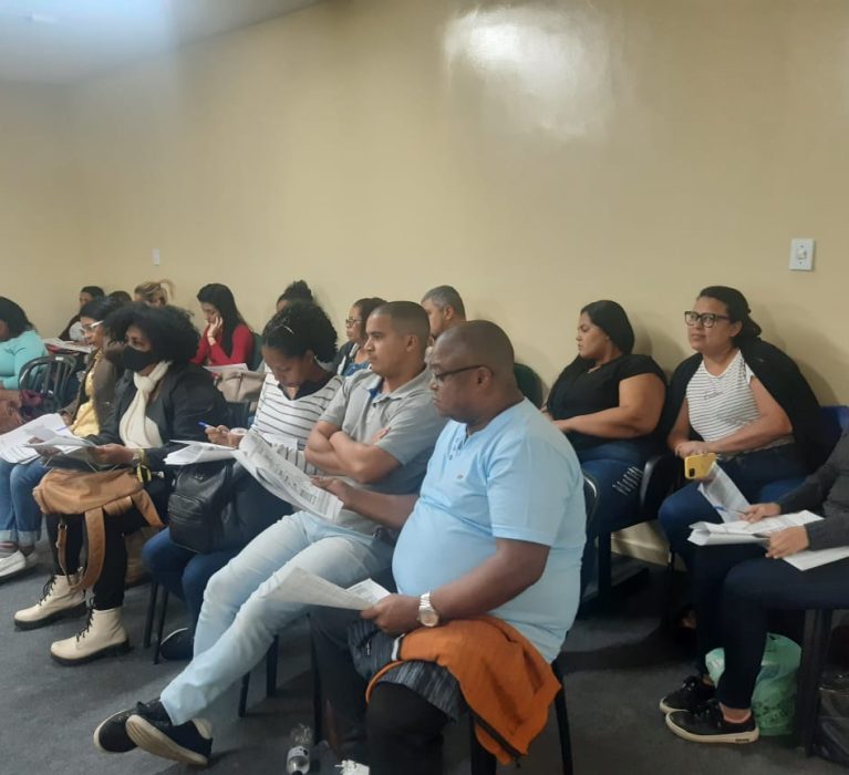 Profissionais da Saúde de Japeri recebem treinamento para vacinação