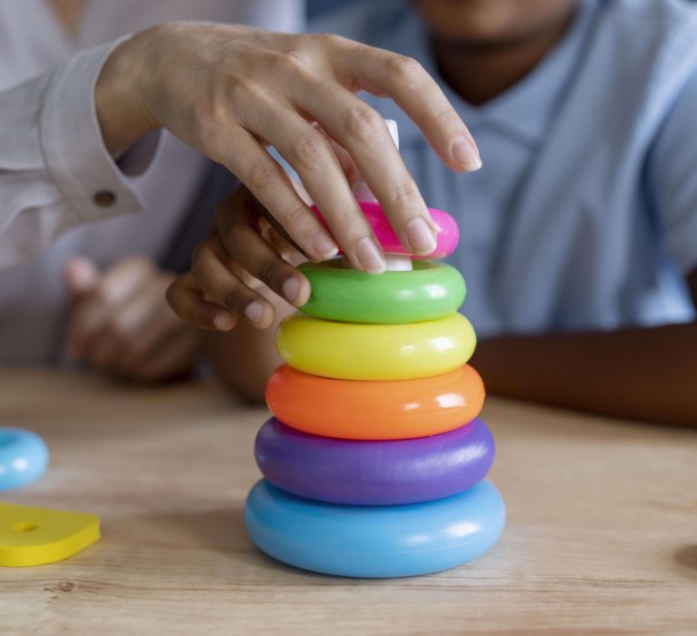 Centro de reabilitação da Prefeitura de Japeri beneficia crianças com transtorno do neurodesenvolvimento