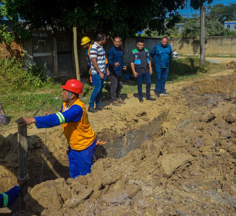 Secretário acompanha obras de melhorias nos bairros Delamare e São Sebastião