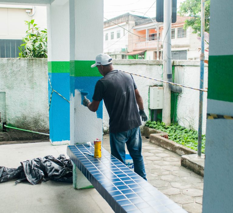 Prefeitura de Japeri investe em serviços de manutenção predial das unidades de ensino da cidade