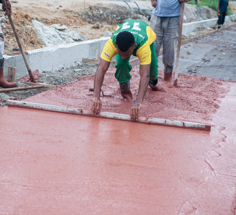 Programa Japeri Mais segue revitalizando o bairro Laranjal e a ciclovia do campo do golfe