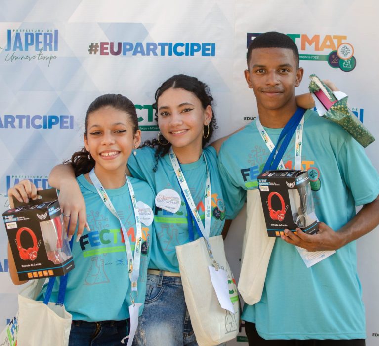 Feira de Tecnologia reúne dezenas de estudantes no Paço municipal em Japeri