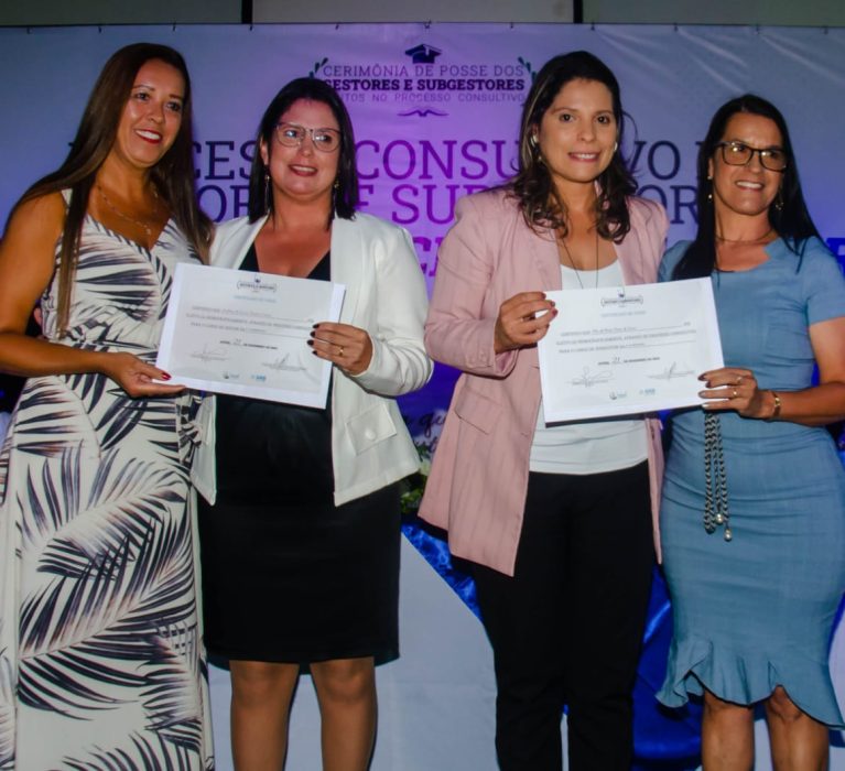 Posse dos gestores teve diplomação e baile