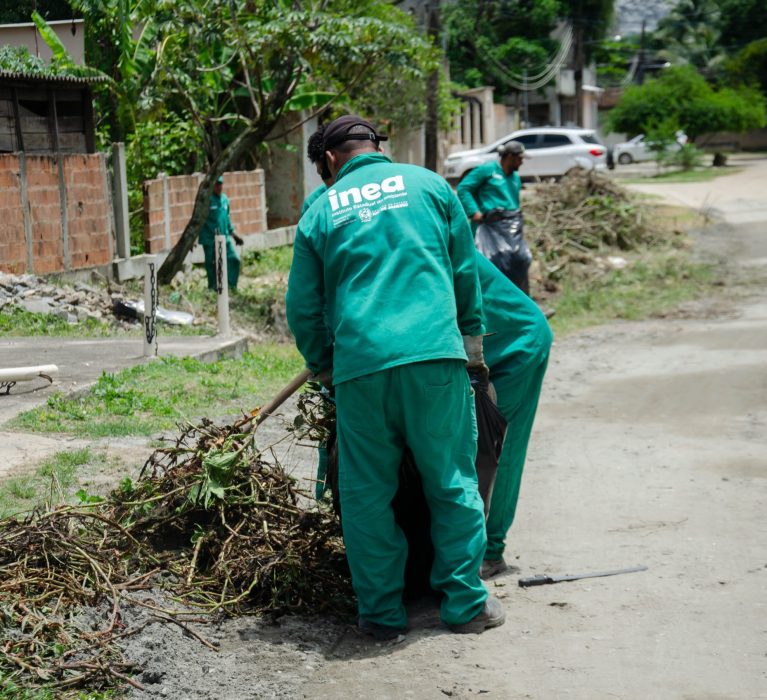Bairro Nova Belém recebe ação do Programa Limpa Rio