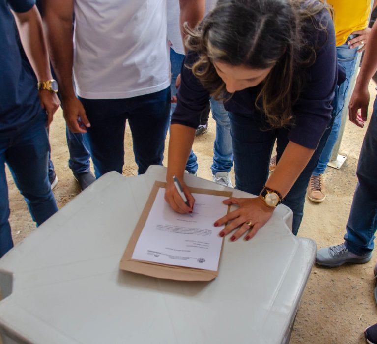 Prefeita Fernanda Ontiveros lança pacote de obras na Cidade