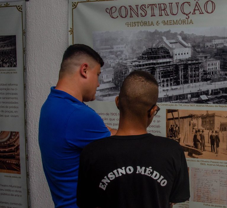 Japeri celebra a abertura da exposição ‘Theatro Municipal em turnê’