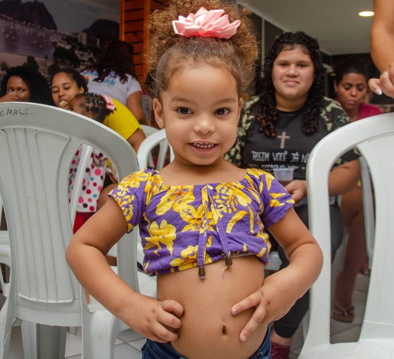 Programa Criança Feliz reúne famílias assistidas para falar de higiene bucal