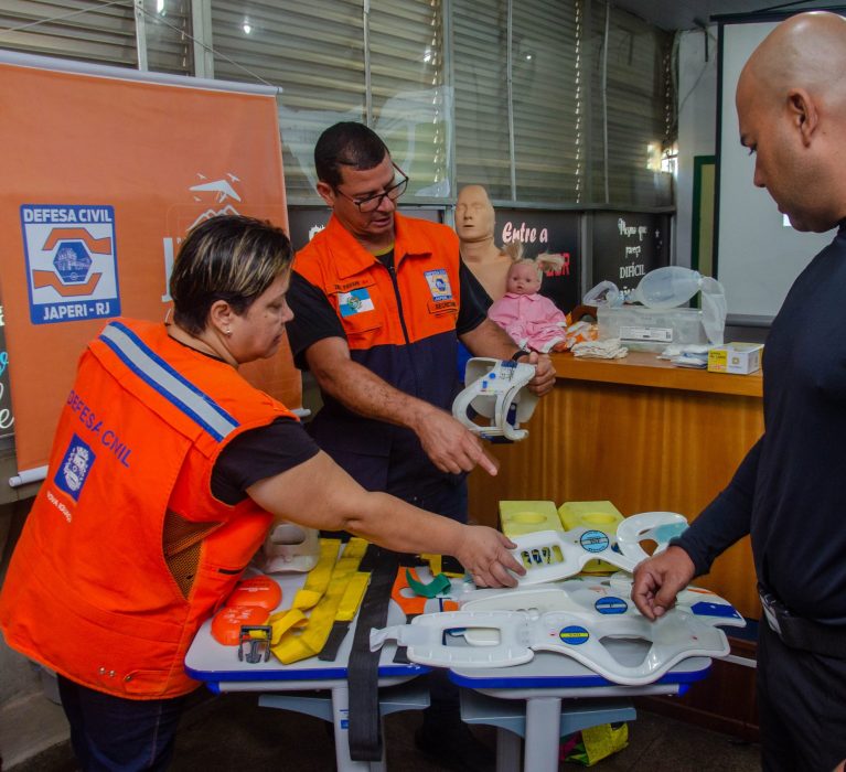 Profissionais da Defesa Civil de Japeri ganham capacitação de primeiros socorros