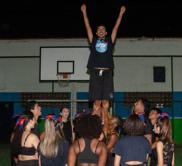 Treinamento para líderes de torcida faz sucesso em Japeri