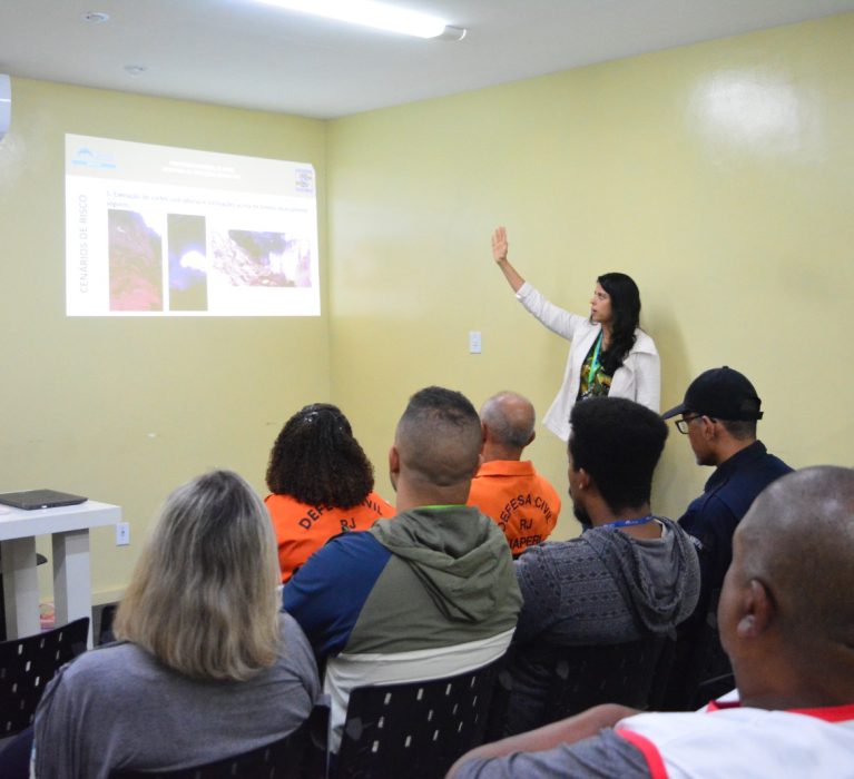 Defesa Civil de Japeri se prepara para as chuvas de verão