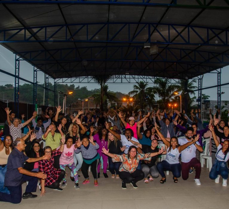 Muita música, ritmo e celebração na comemoração do Dia do Idoso na Academia da Saúde