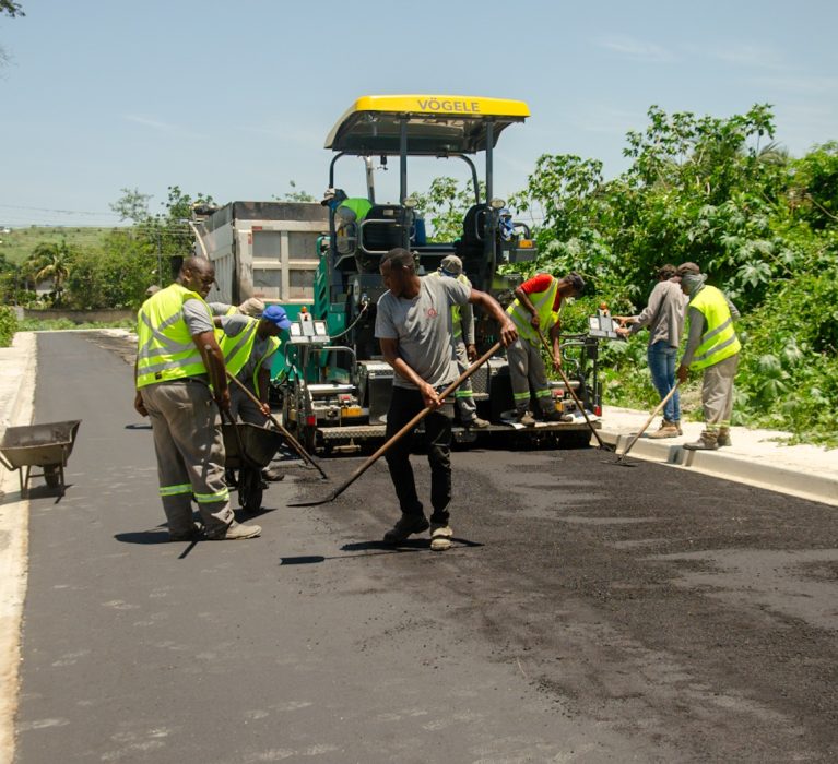 Aljezur recebe 1,2 mil toneladas de asfalto em três dias 