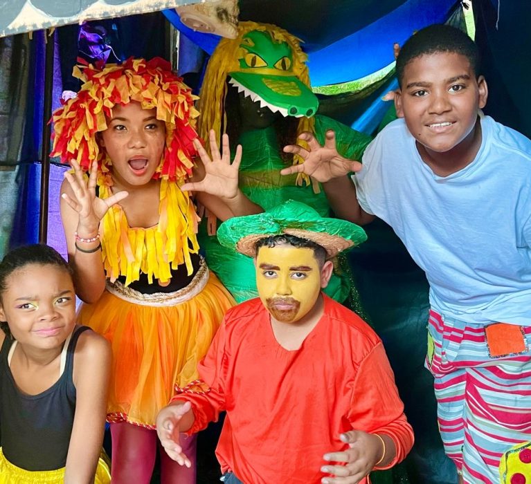 Chá Literário movimenta a Escola Municipal Bernardino de Melo por três dias