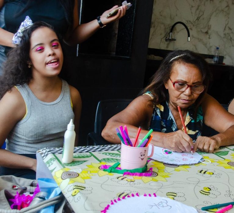 Secretaria Municipal da Pessoa com Deficiência e Mobilidade Reduzida realiza evento em comemoração ao Dia das Mães