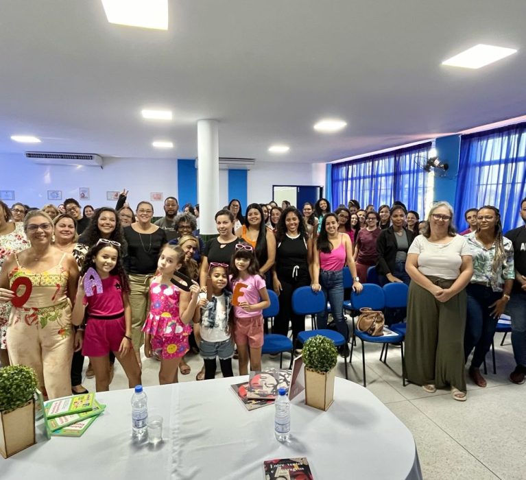 Prefeitura realiza formação de educadores sobre a alfabetização na contemporaneidade