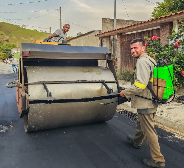 Prefeitura leva mais asfalto para o bairro Nova Belém