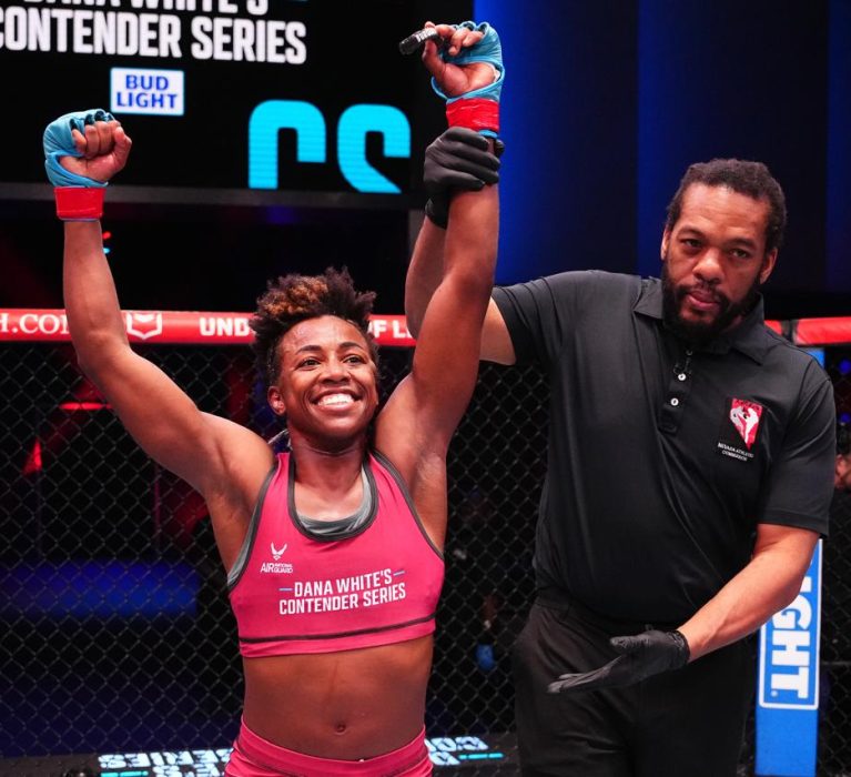 Lutadora de Japeri, Alexia Thainara, é a nova contratada do UFC