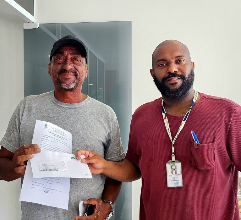 Prefeitura realiza dois dias de entrega do Cartão Recomeçar