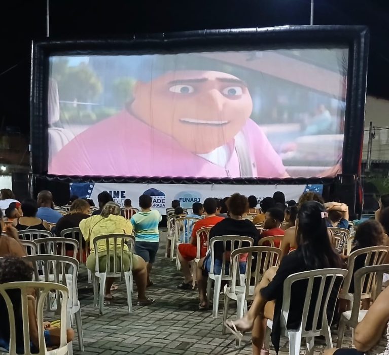 Cine Tela leva a magia do cinema para Nova Belém, em Japeri 