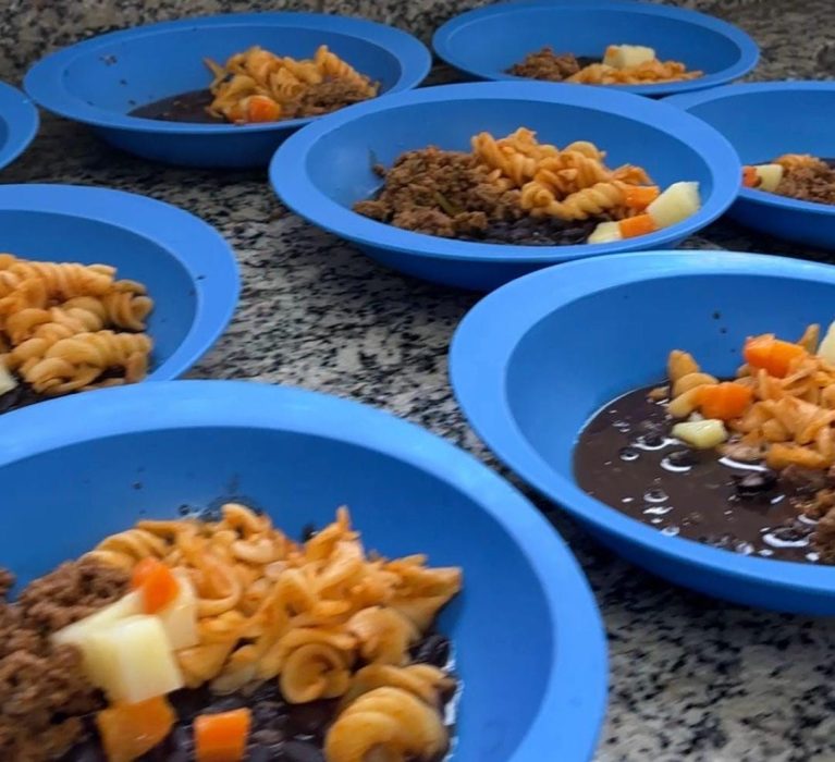 Secretária de Educação de Japeri vistoria merenda servida nas escolas  