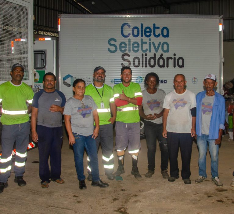 Alunos da Rede Municipal Participam de Visitas Guiadas na Semana do Meio Alunos