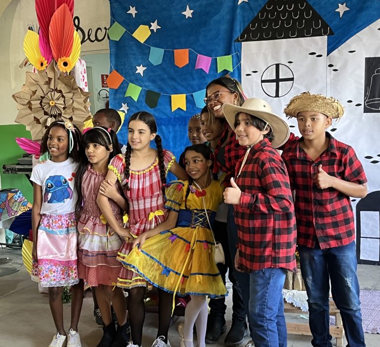 Solidariedade, cultura e alegria marcam o Arraiá do CIEP 401 em Japeri