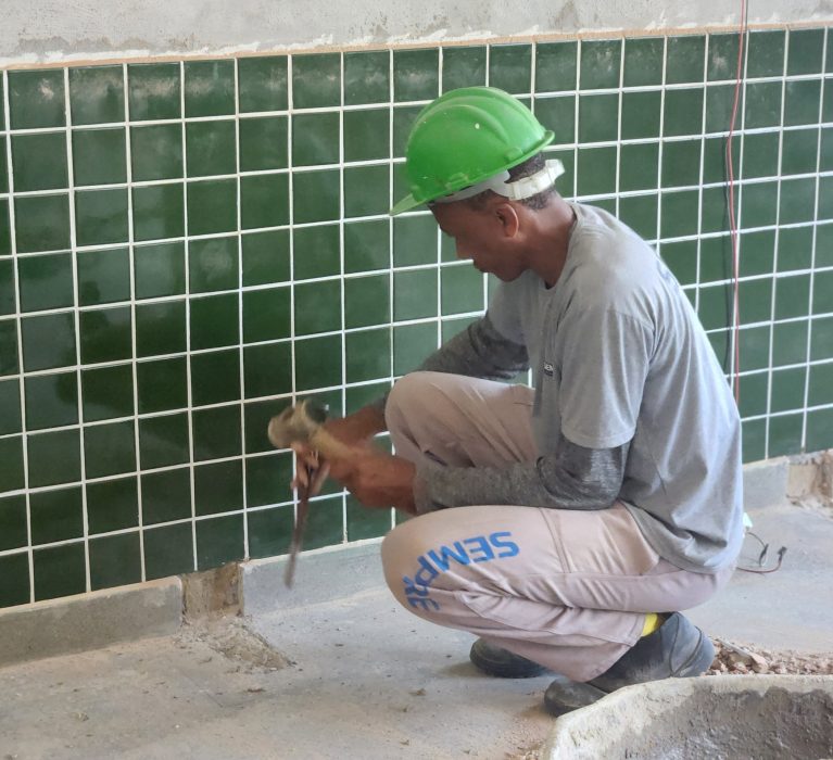 Ciep 401 passa por revitalização durante férias escolares