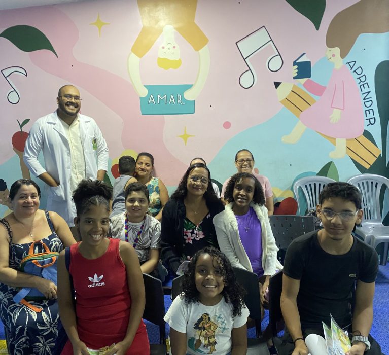 Capsij promove palestra sobre uso de telas digitais para pais e responsáveis