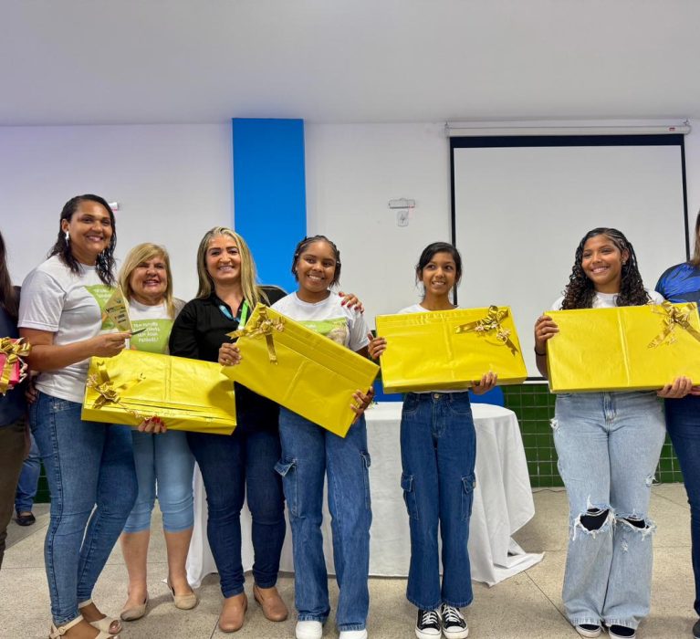 Talento e dedicação marcam a Premiação do Concurso de Redação e da V Fectmat 2025 em Japeri