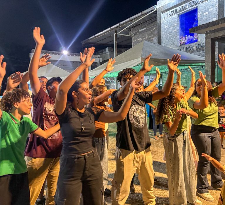 Festa da Padroeira de Japeri começa com fé, tradição e participação da comunidade