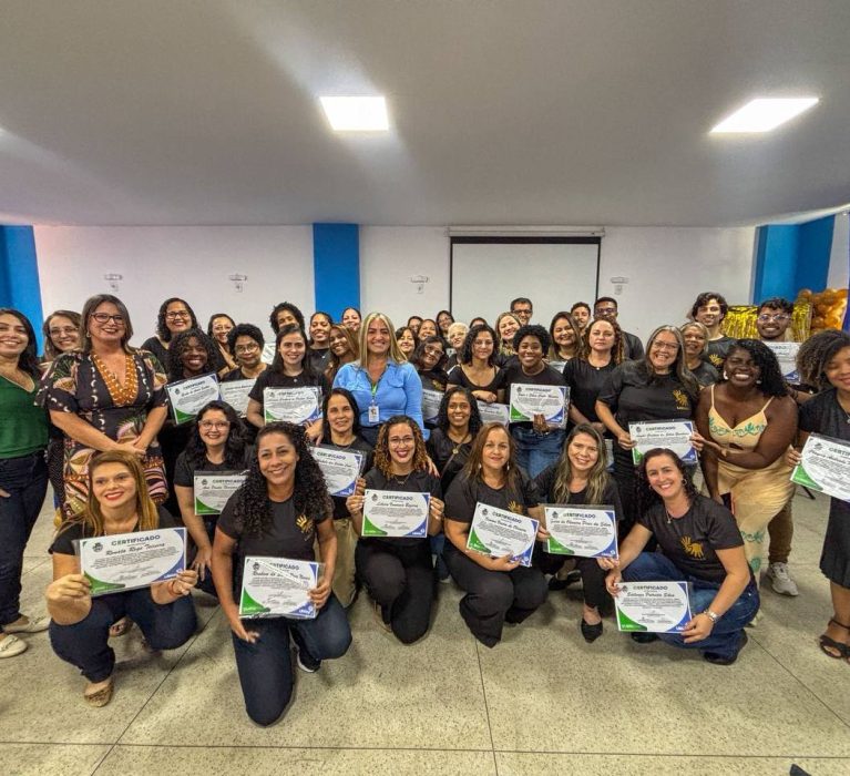 Formatura da capacitação em Língua Brasileira de Sinais reforça compromisso com a educação inclusiva