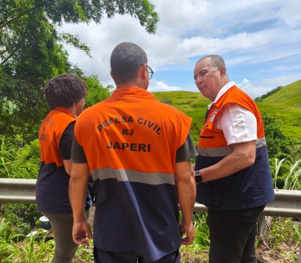 Chuvas em Japeri causam alagamentos e mobilizam Gabinete de Crise com força-tarefa emergencial