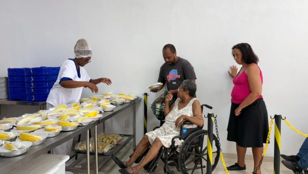 RJ Alimenta avança em Japeri e garante 1.500 refeições diárias à população