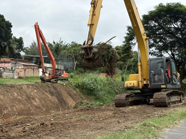 Limpa Rio inicia limpeza e desassoreamento do Rio Sarandi em  Engenheiro Pedreira
