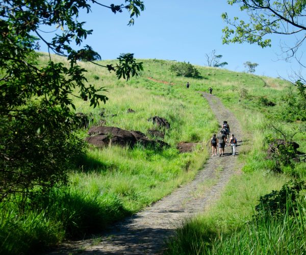 Japeri promove trilha ao Pico da Coragem com aulão de zumba e sorteio de voo livre neste sábado (18)
