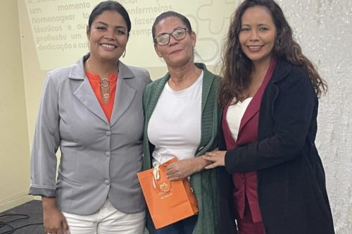 Atenção Especializada faz homenagem aos profissionais de enfermagem