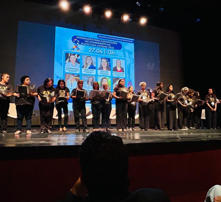 Japeri participa de seminário metropolitano e reforça compromisso com a inclusão de pessoas com TEA