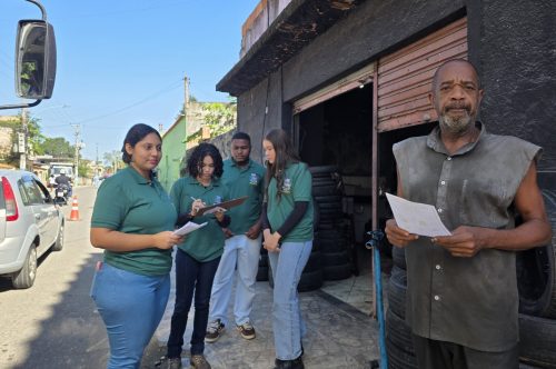 Prefeitura conscientiza borracharias e oficinas sobre descarte correto de resíduos